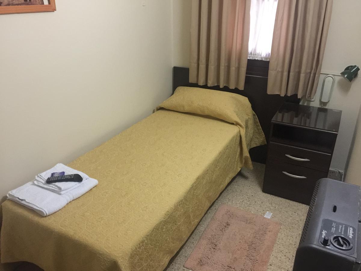 מנדוזה Hotel Zamora מראה חיצוני תמונה