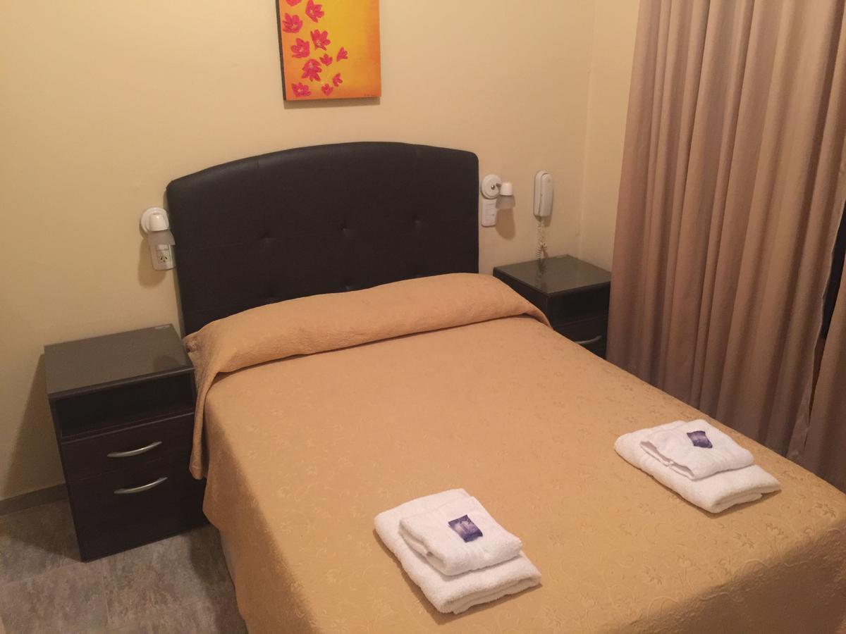 מנדוזה Hotel Zamora מראה חיצוני תמונה